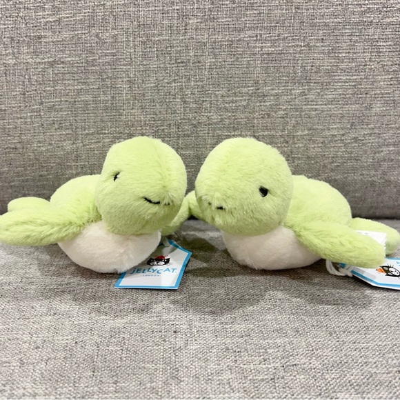 Jellycat Fluffy Turtle Brand New with Tags (BNWT) - Picture 3 of 5